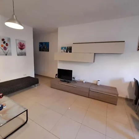 Lägenhet St Julians 3 Minutes Walk From Promenade 3 Bedroom Sliema