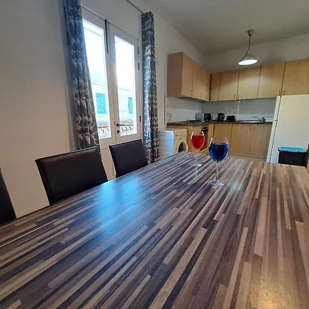 Lägenhet St Julians 3 Minutes Walk From Promenade 3 Bedroom Sliema