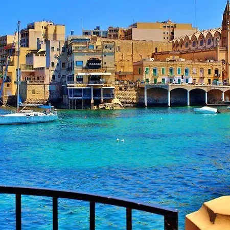 St Julians 3 Minutes Walk From Promenade 3 Bedroom