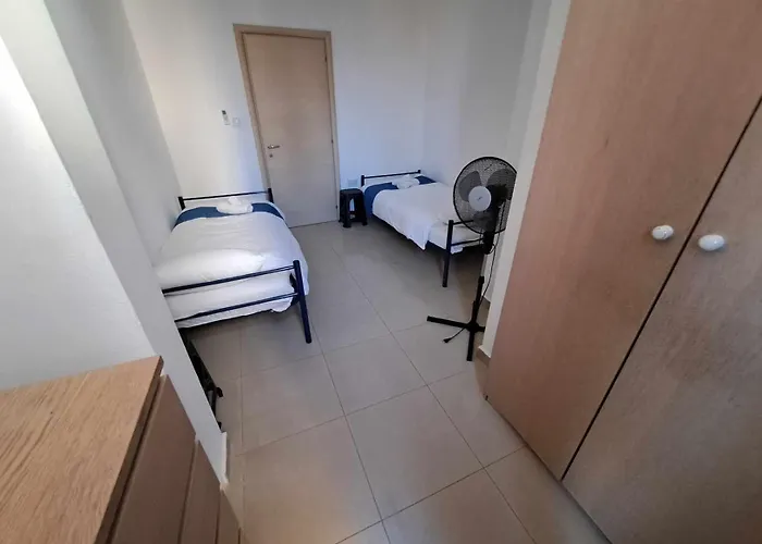 St Julians 3 Minutes Walk From Promenade 3 Bedroom Apartament