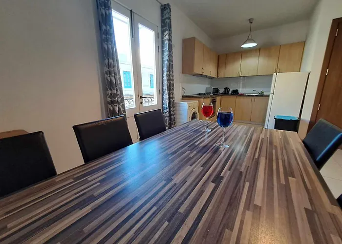 아파트 St Julians 3 Minutes Walk From Promenade 3 Bedroom 슬리에마