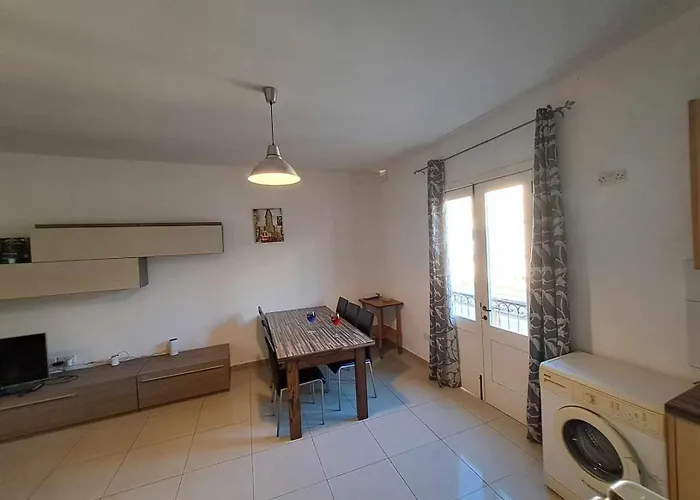 St Julians 3 Minutes Walk From Promenade 3 Bedroom Sliema