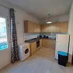 St Julians 3 Minutes Walk From Promenade 3 Bedroom * סליאמה