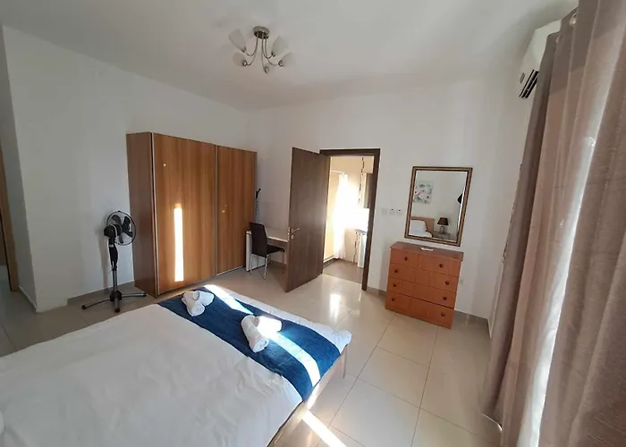 St Julians 3 Minutes Walk From Promenade 3 Bedroom Daire *